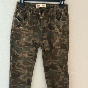 Levi's Kids Green Camo Joggers